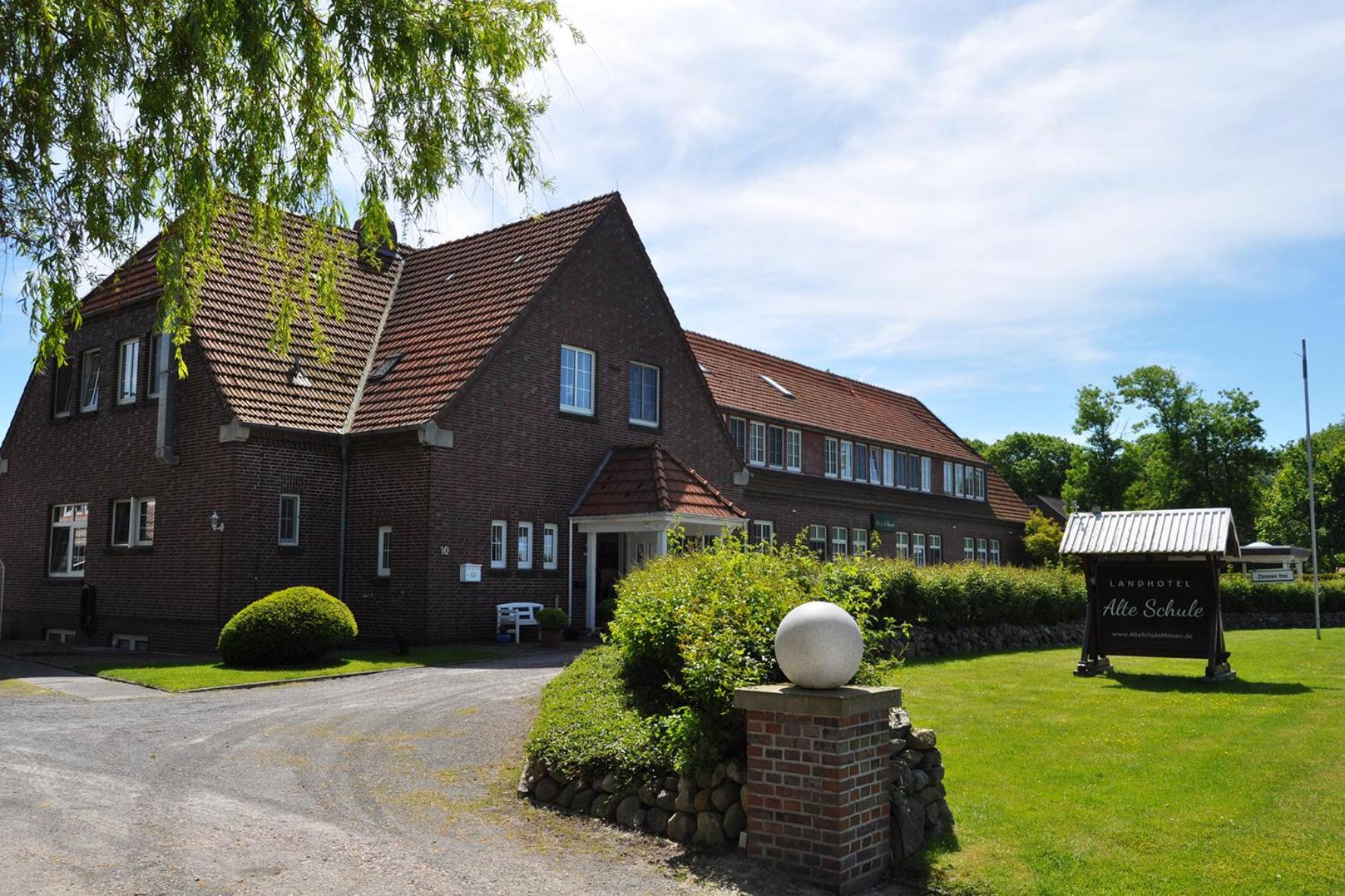 Landhotel Alte Schule - Hotel Garni Schillig Exterior photo