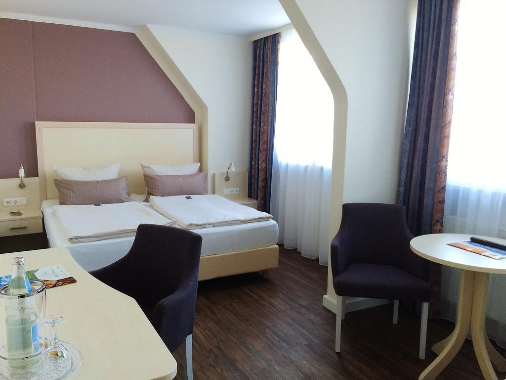 Landhotel Alte Schule - Hotel Garni Schillig Exterior photo